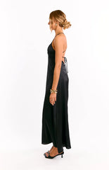 Nakita Black Maxi Dress